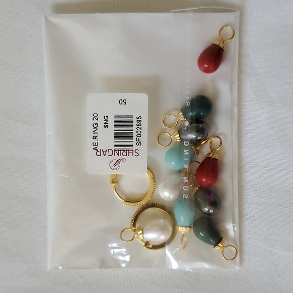 Ear rings with interchangeable pieces - Picture 11 of 11